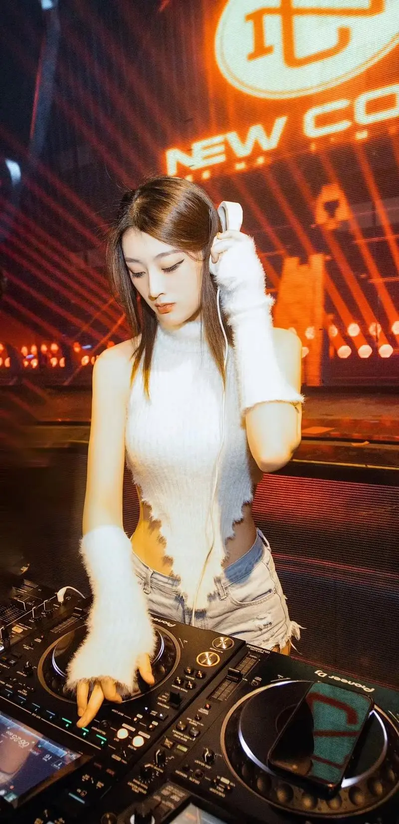 中文劲爆dj歌曲大全-热门DJ歌曲合集-车载音乐抖音劲爆电音舞曲下载